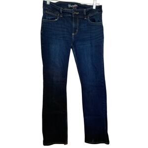 Wrangler boot cut dark blue boot cut jeans size 5/34 women's